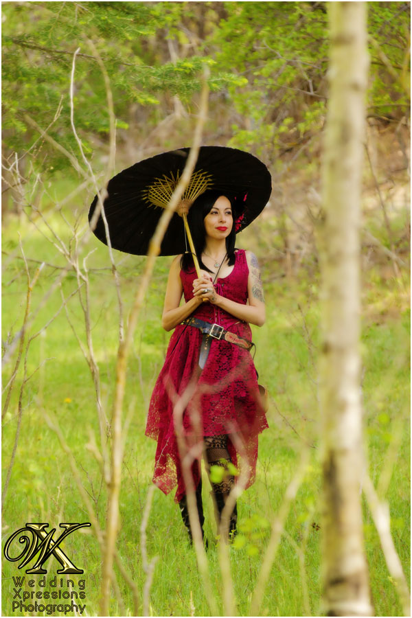 renaissance women in black and red outfit