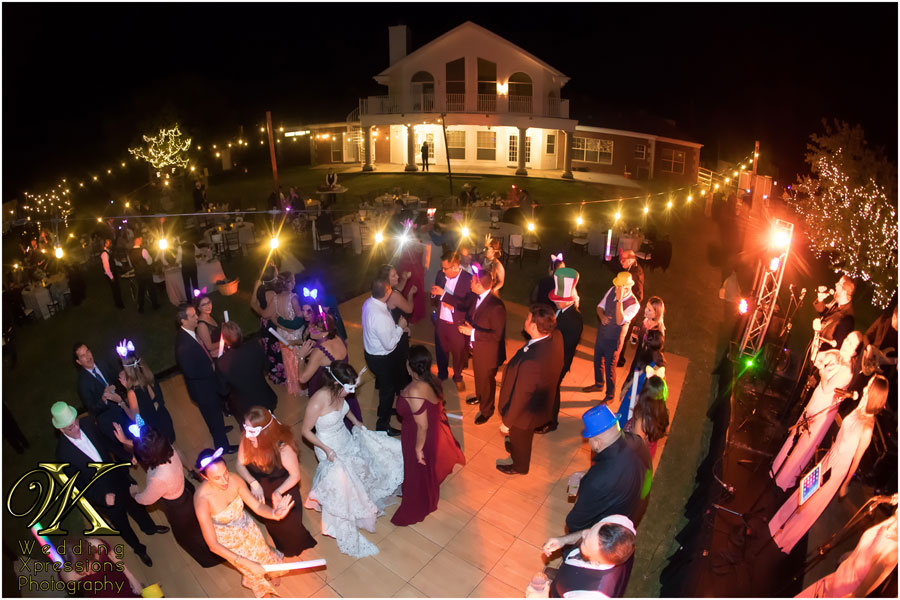 wedding photography of El Paso backyard ranch wedding